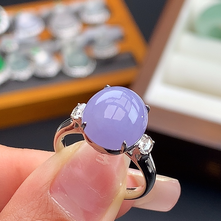 18K金镶嵌戒指翡翠紫罗兰蛋面戒指