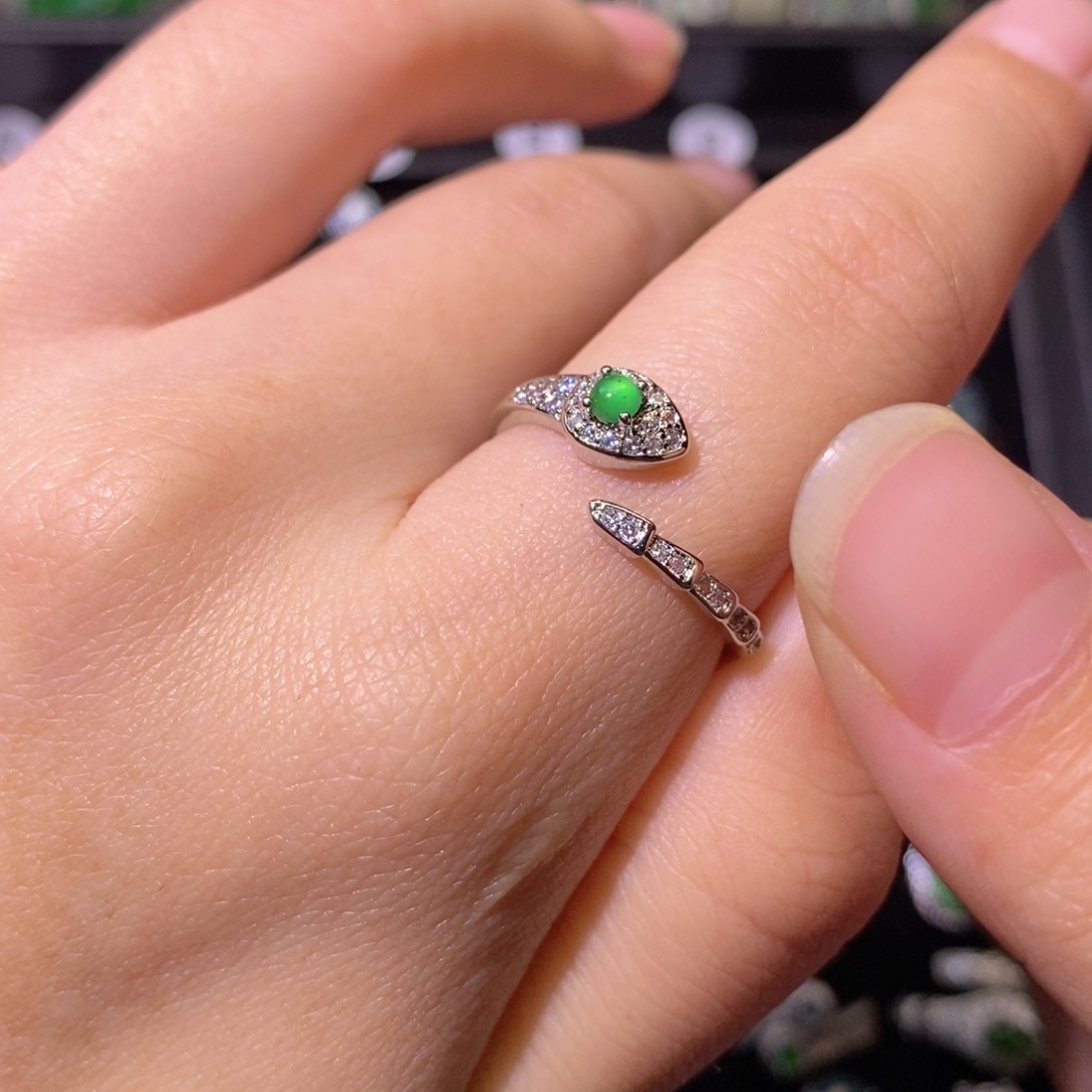 翡翠未镶嵌颈饰天然