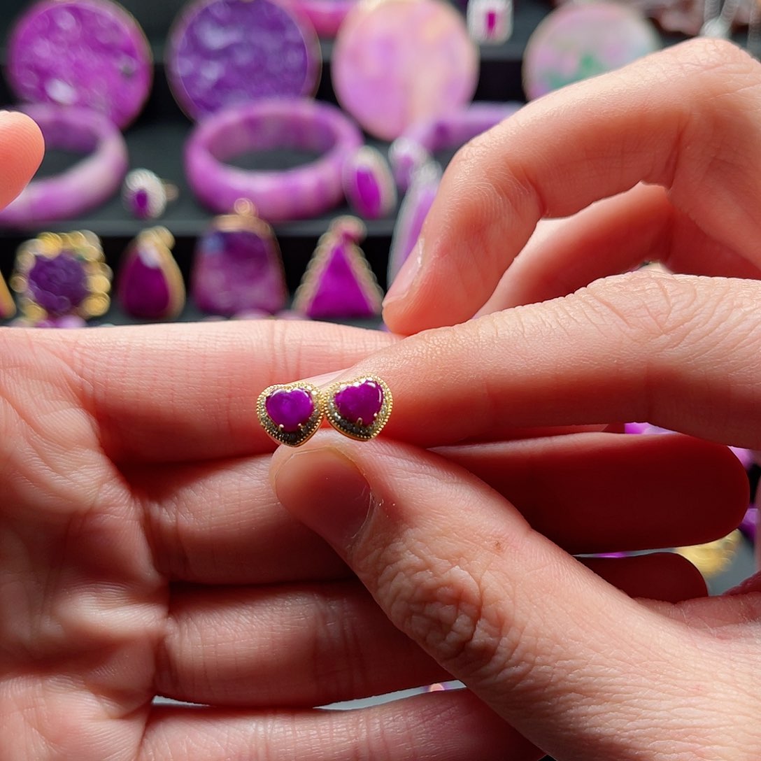 苏纪石（舒俱来）耳钉18K金镶嵌