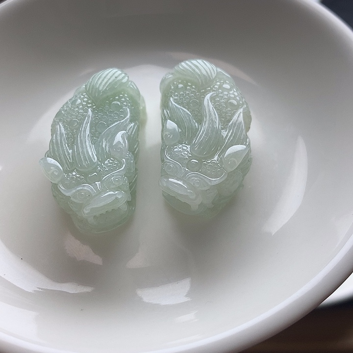 翡翠未镶嵌挂件长37貔貅2个