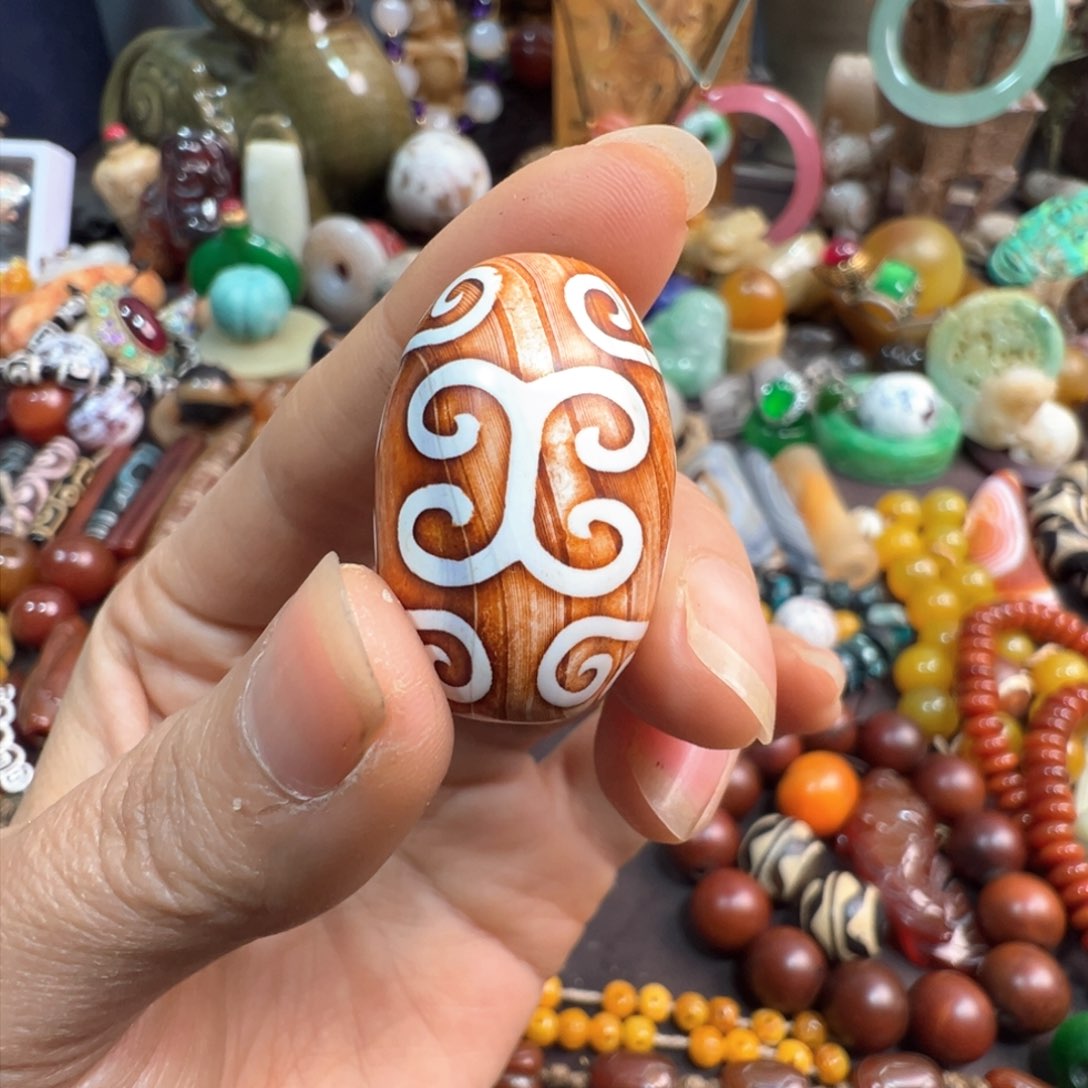 瓷片做工精致大方