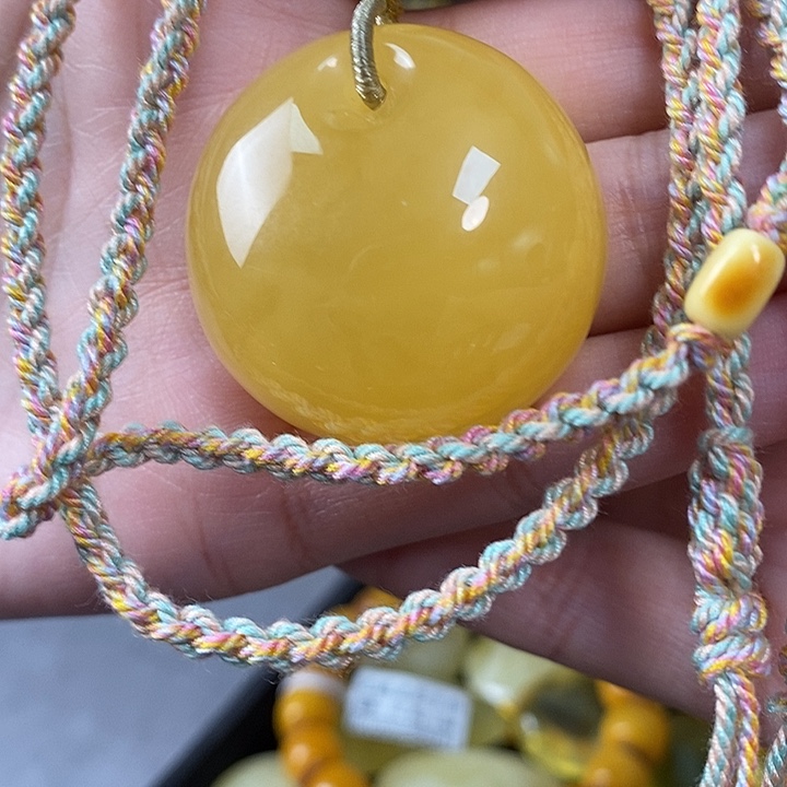 琥珀未镶嵌裸石公主扣