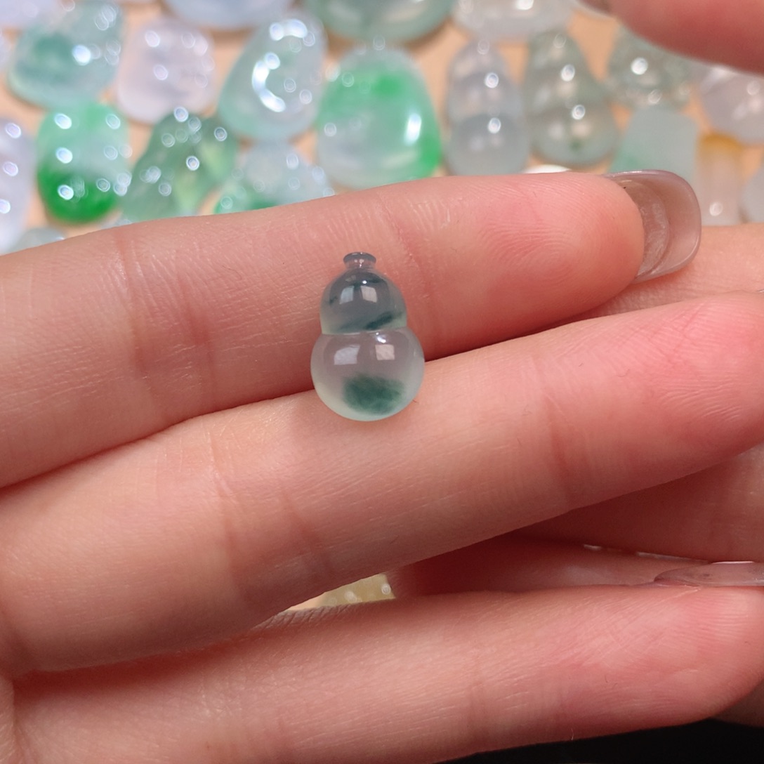 定制翡翠未镶嵌葫芦