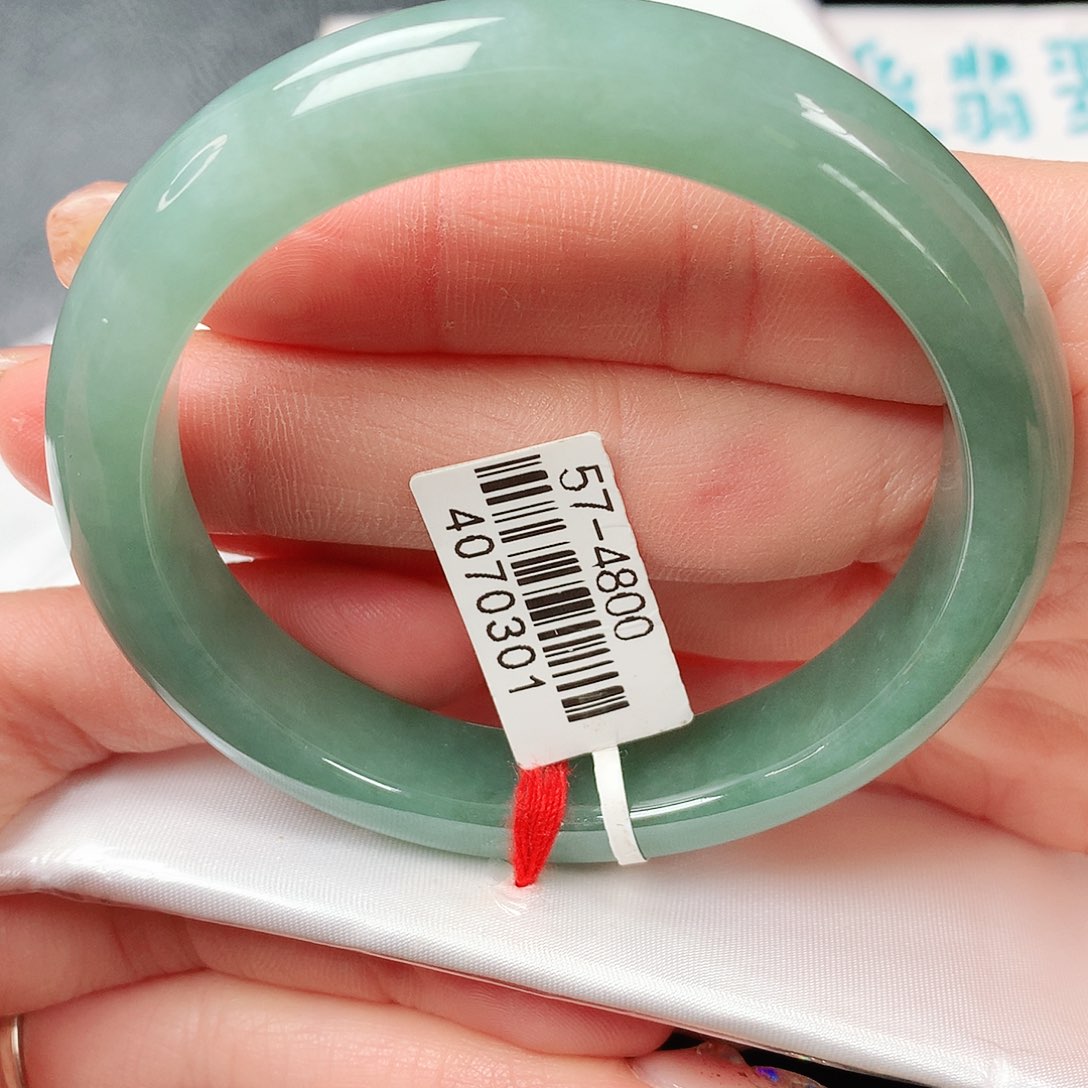 翡翠手镯未镶嵌冰绿正圈57圈口 17号