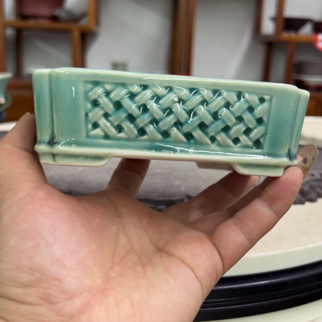 紫砂花盆瑕疵3.5-12-10。。。