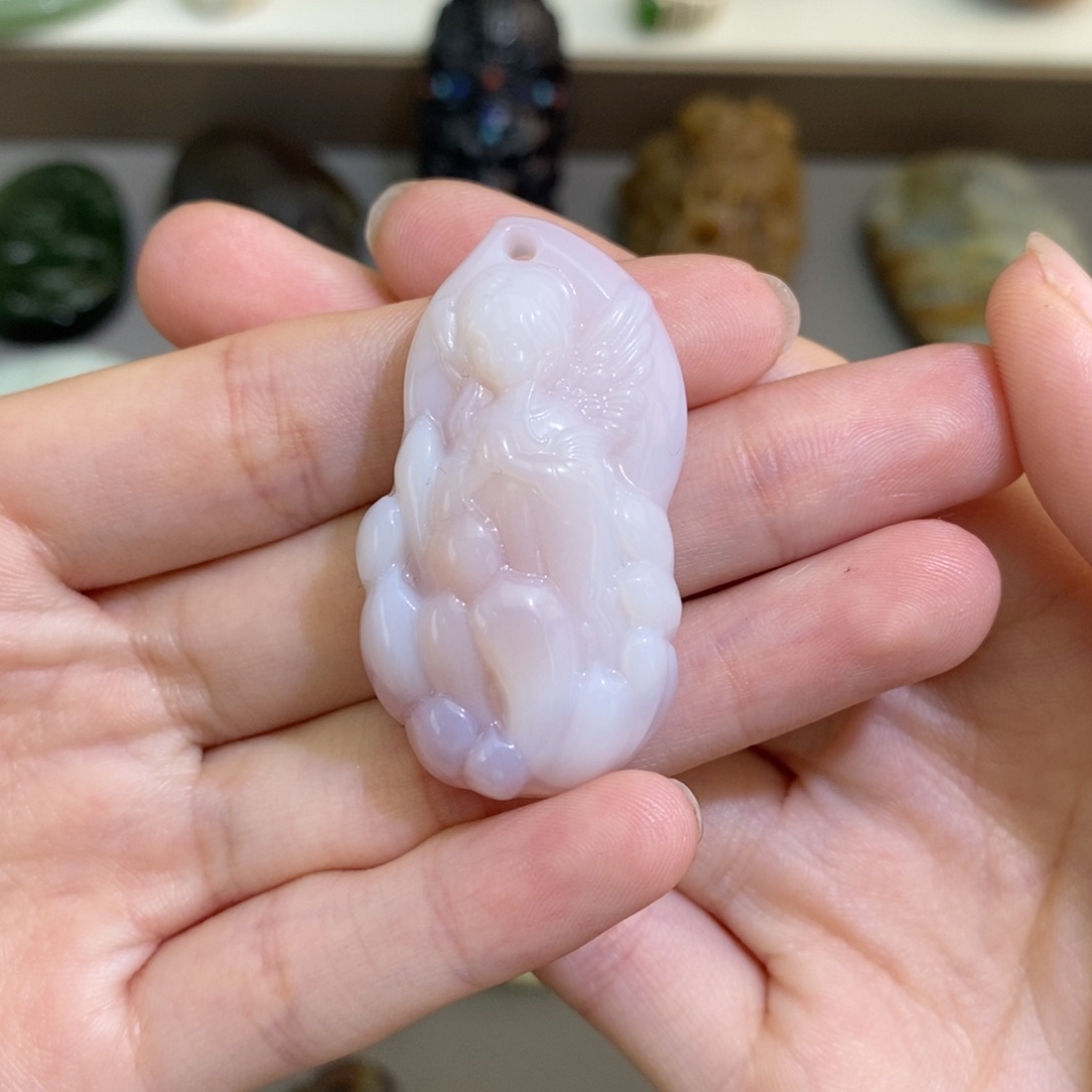 石英质玉未镶嵌颈饰阿拉善玛瑙玉化料