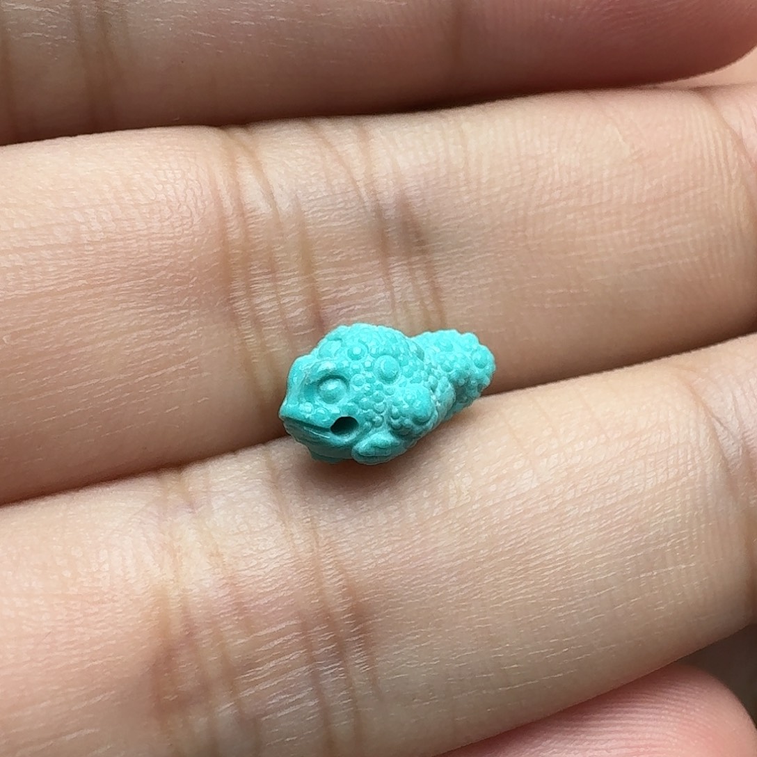 未镶嵌绿松石三脚金蟾