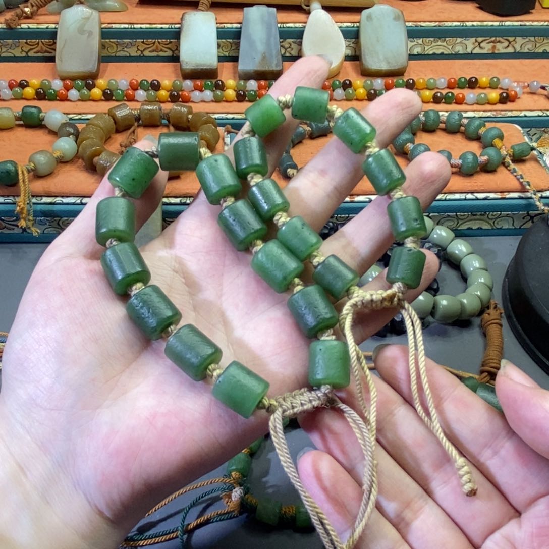 和田玉颈饰未镶嵌靖*兜