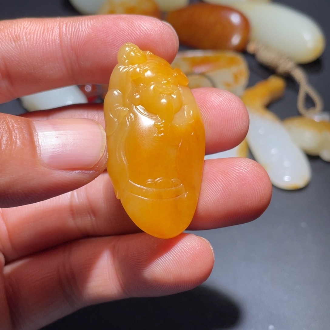 ****火颈饰未镶嵌和田玉