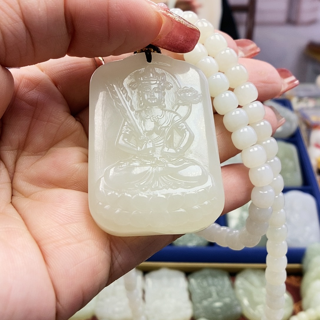 【闪购商品】和田玉（糖玉）颈饰未镶嵌霸****知