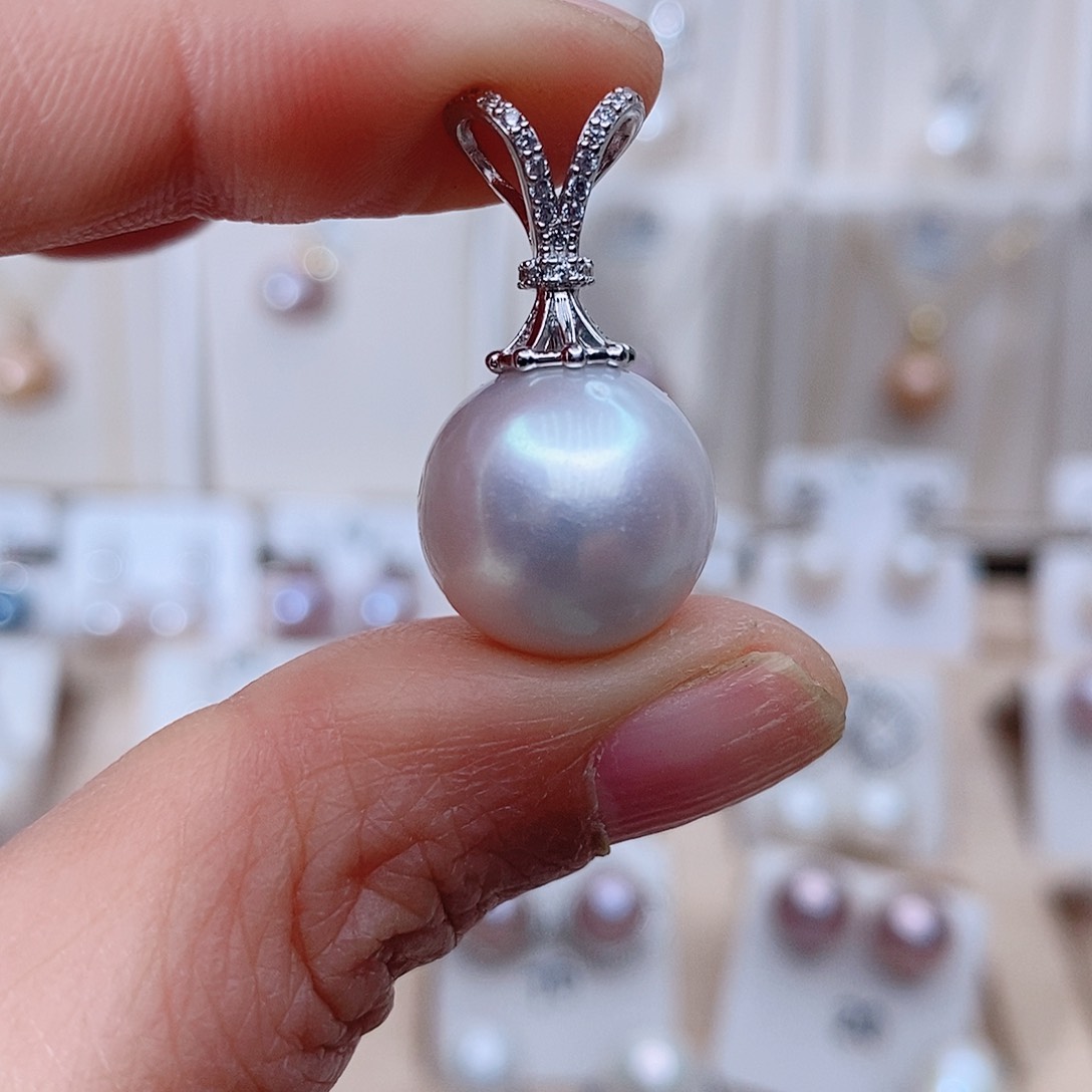 颈饰银S925镶嵌淡水珍珠