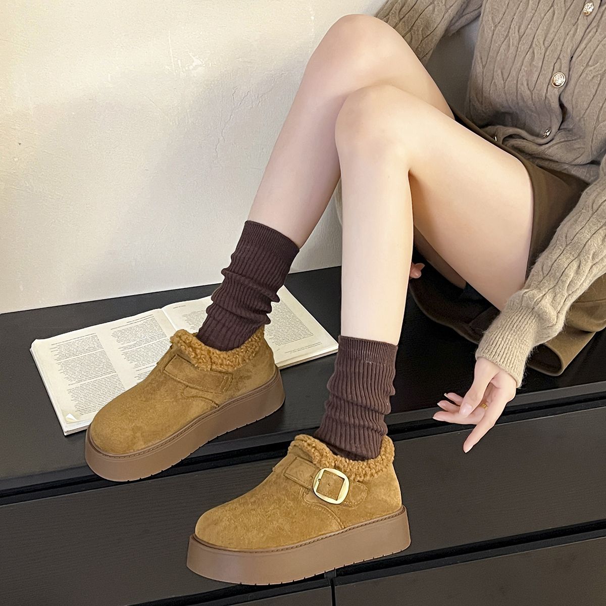 加绒加厚防滑厚底保暖雪地棉鞋女冬外穿2025新款增高复古勃肯鞋子