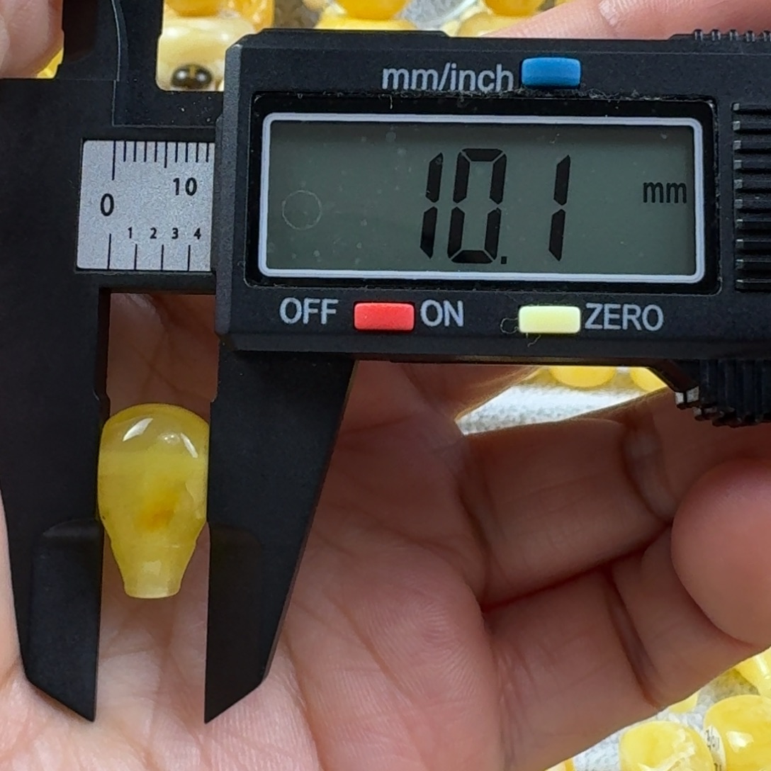 蜜蜡未镶嵌裸石20杂