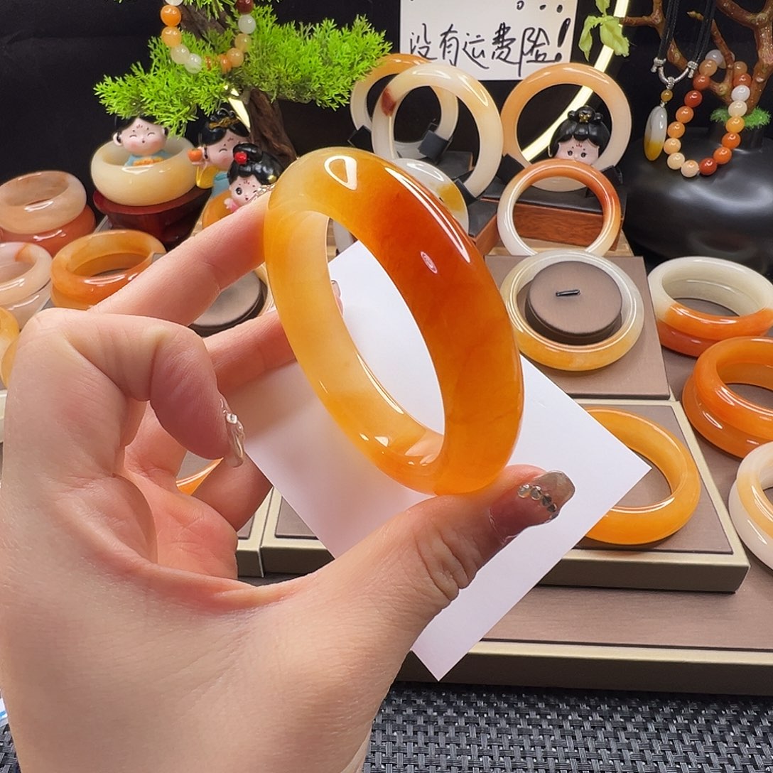 石英质玉（黄龙玉）未镶嵌手镯