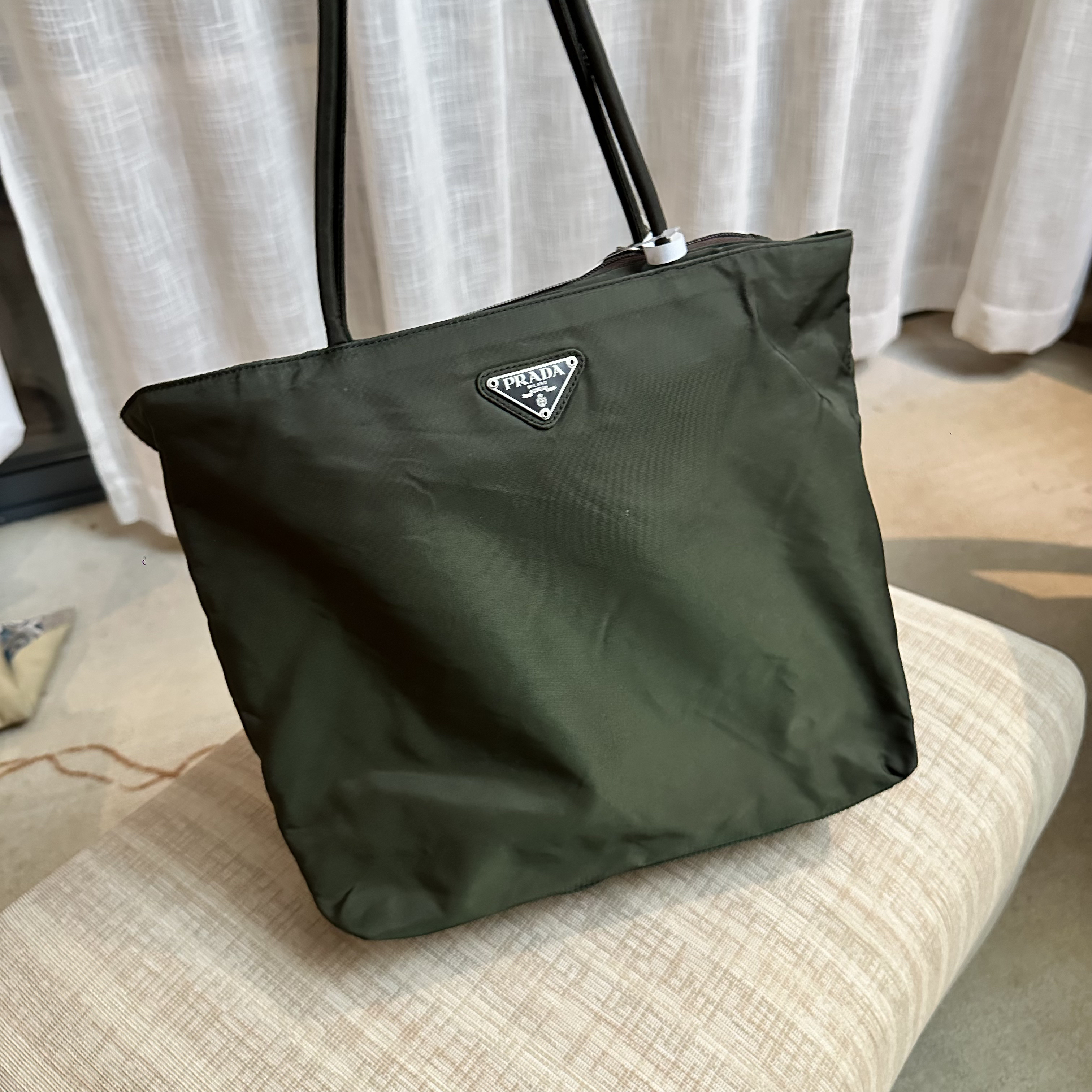 95新 Prada/普拉达 prada墨绿尼龙单肩