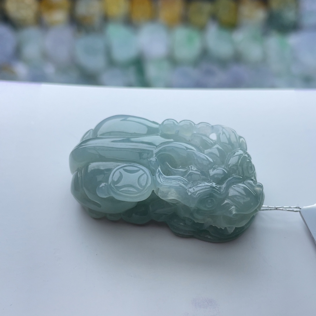 翡翠颈饰未镶嵌貔貅