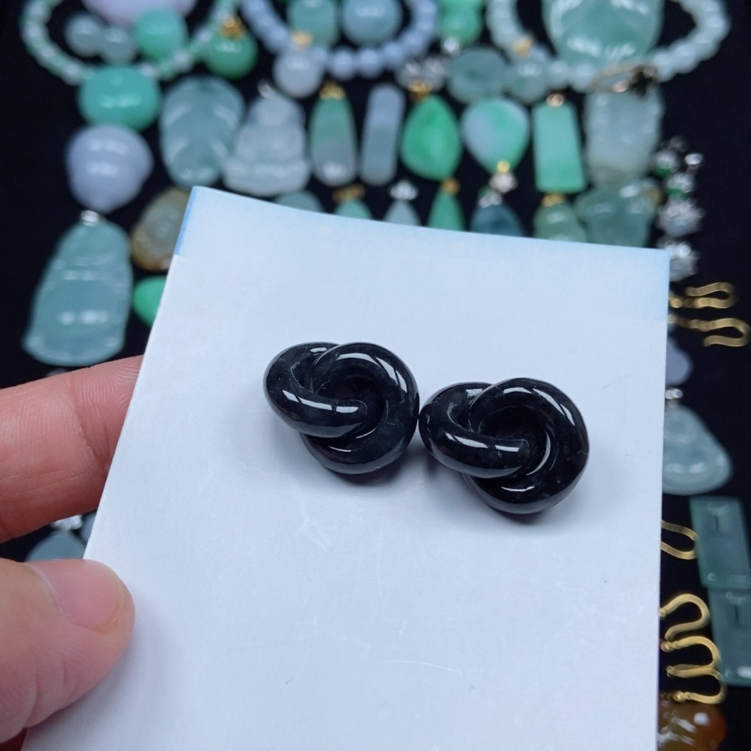 翡翠未镶嵌颈饰环中环