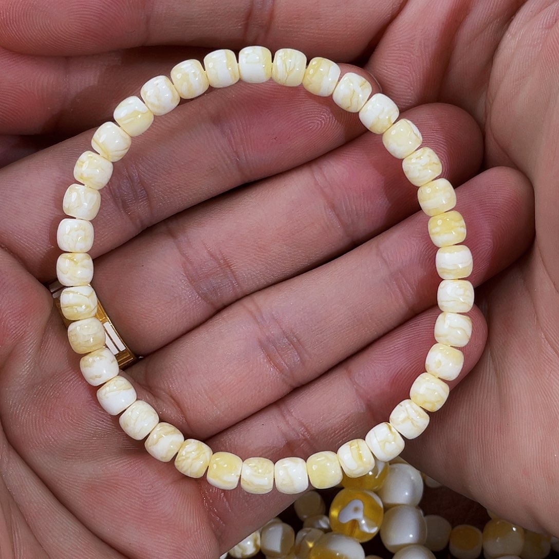 佳***友琥珀未镶嵌手链虎皮5.5m