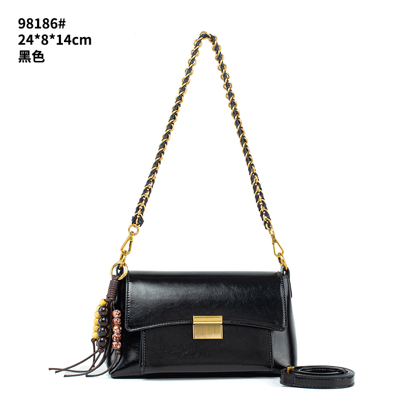 【RAIN.CUN】QYX-98186-黑色RAIN.CUN气质时尚百搭简约斜跨轻奢女包