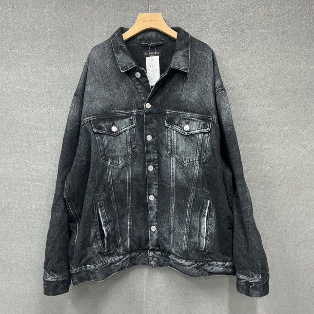 Balenciaga巴黎世家/渐变色水洗做旧牛仔棉服/全新带吊3码