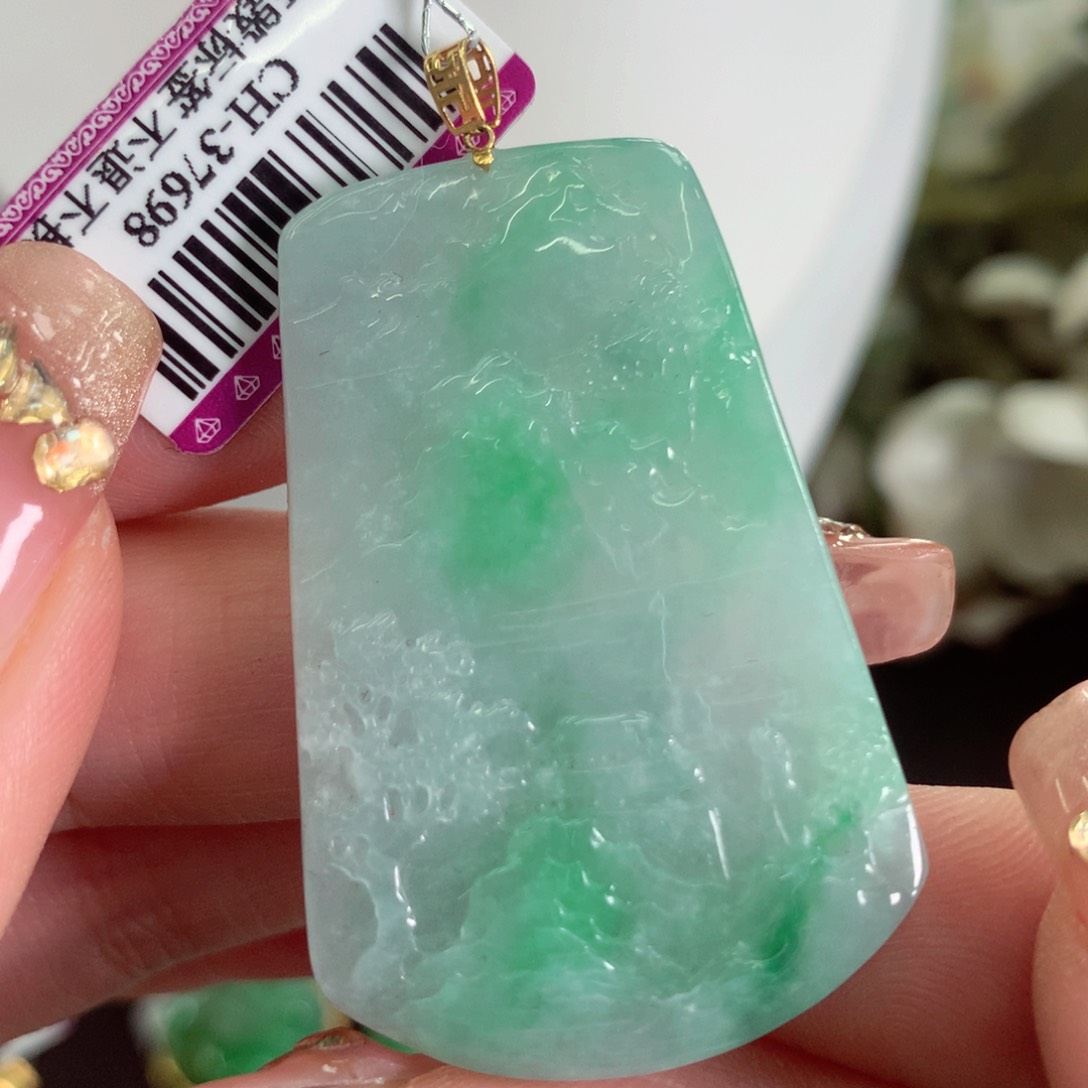 翡翠吊坠(不含链)18K金镶嵌