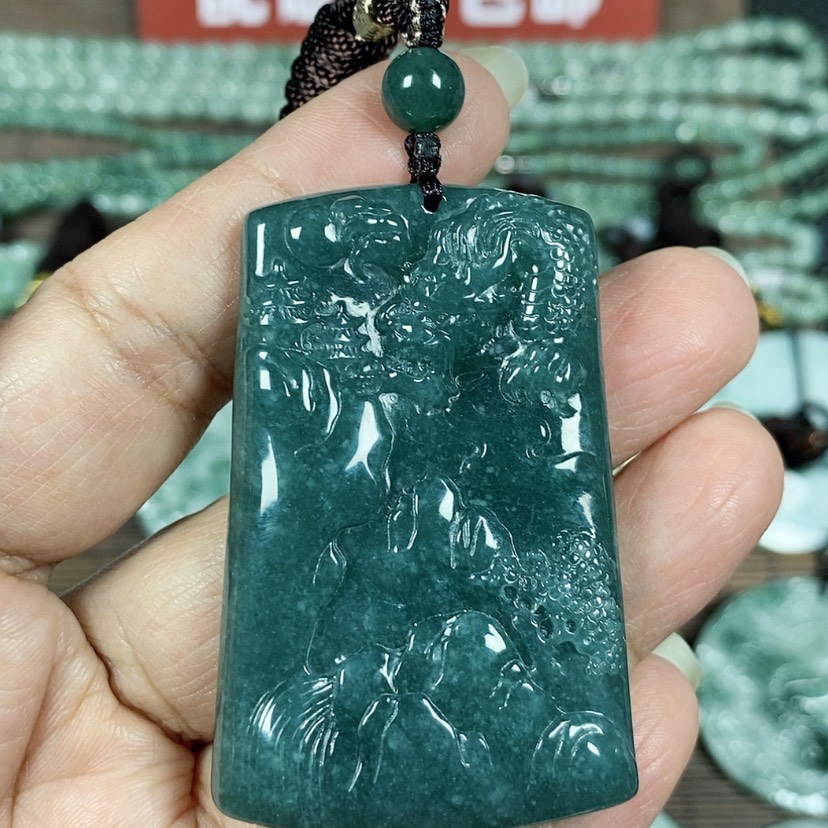 【闪购商品】翡翠颈饰未镶嵌玉吊坠翡翠玉双面山水龙牌