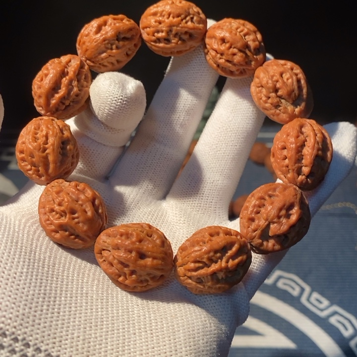 文玩核桃手串……13