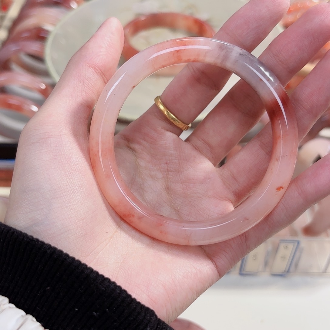 石英质玉手镯未镶嵌?****?