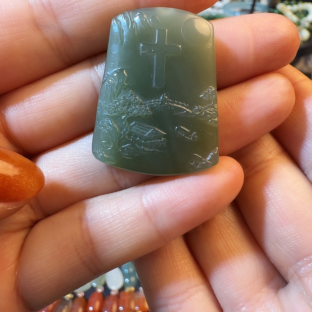 和田玉未镶嵌颈饰