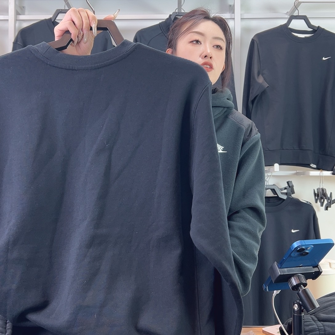 2667卫衣L码140-160斤不退换