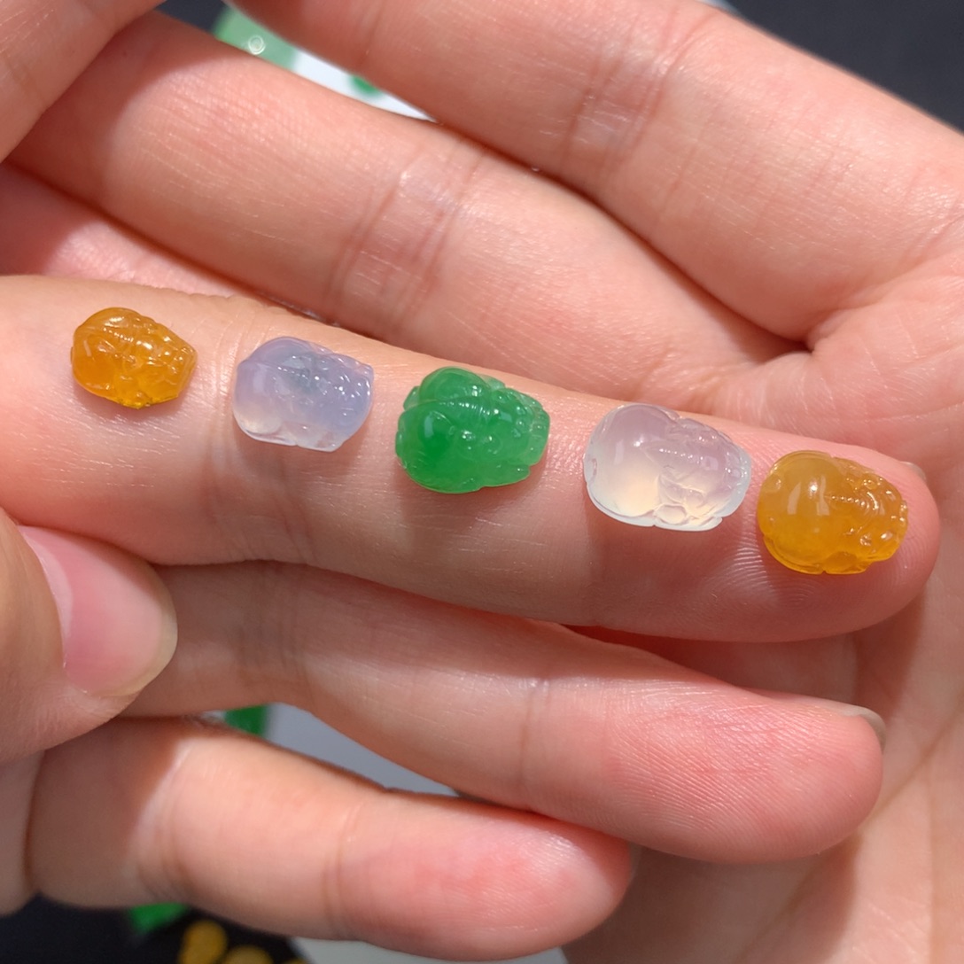 翡翠裸石翡翠貔貅