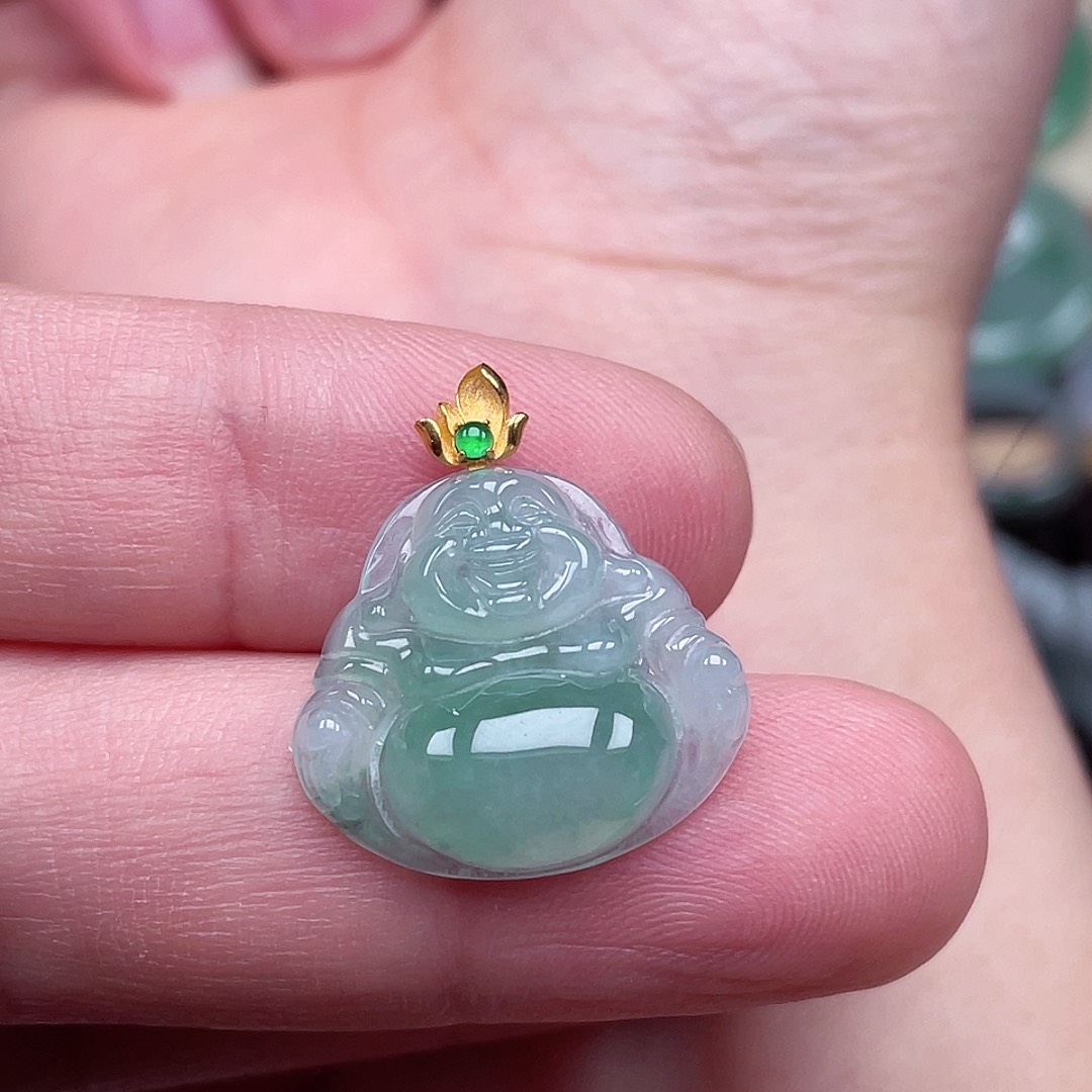 翡翠未镶嵌颈饰佛公