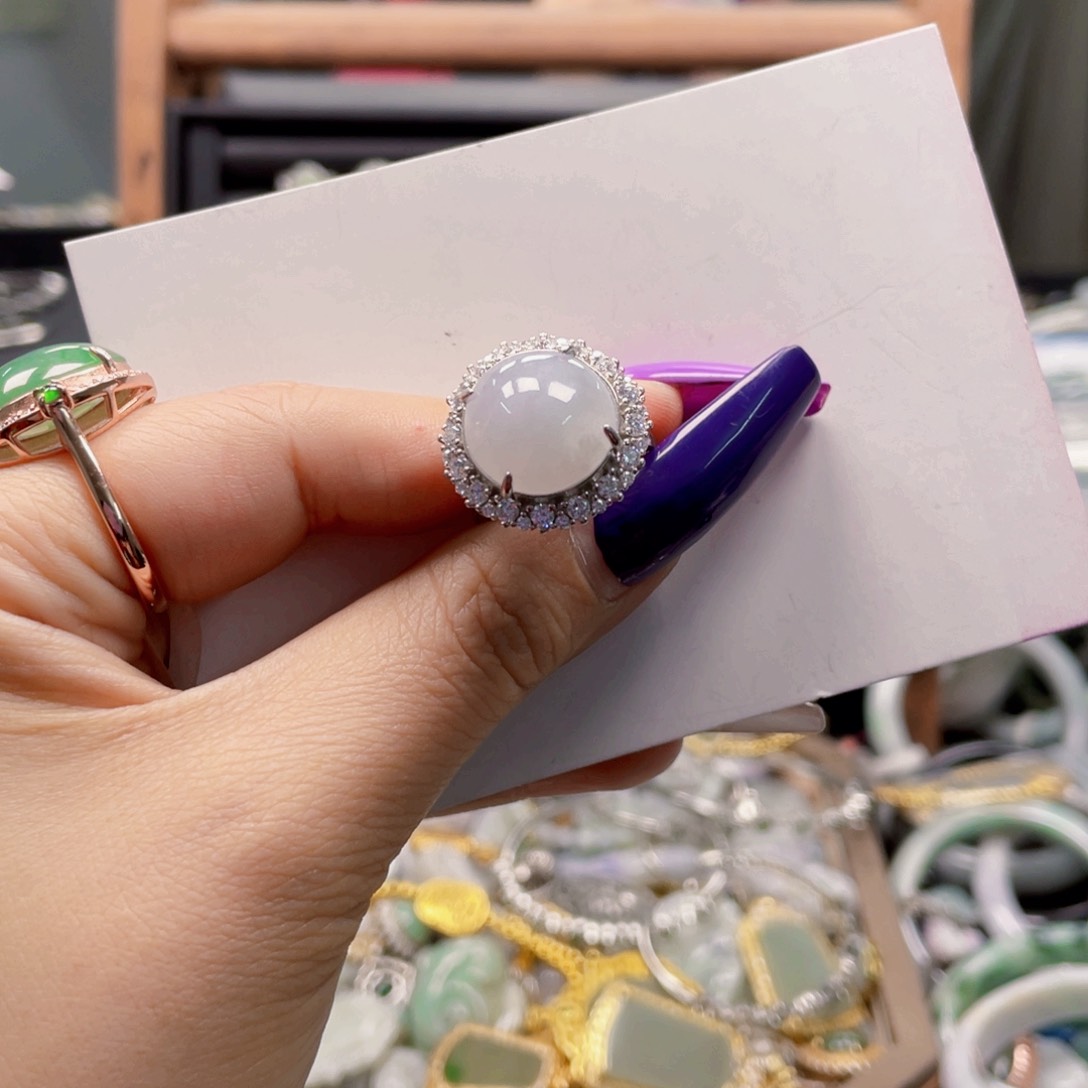 翡翠未镶嵌颈饰天然翡翠Ａ货