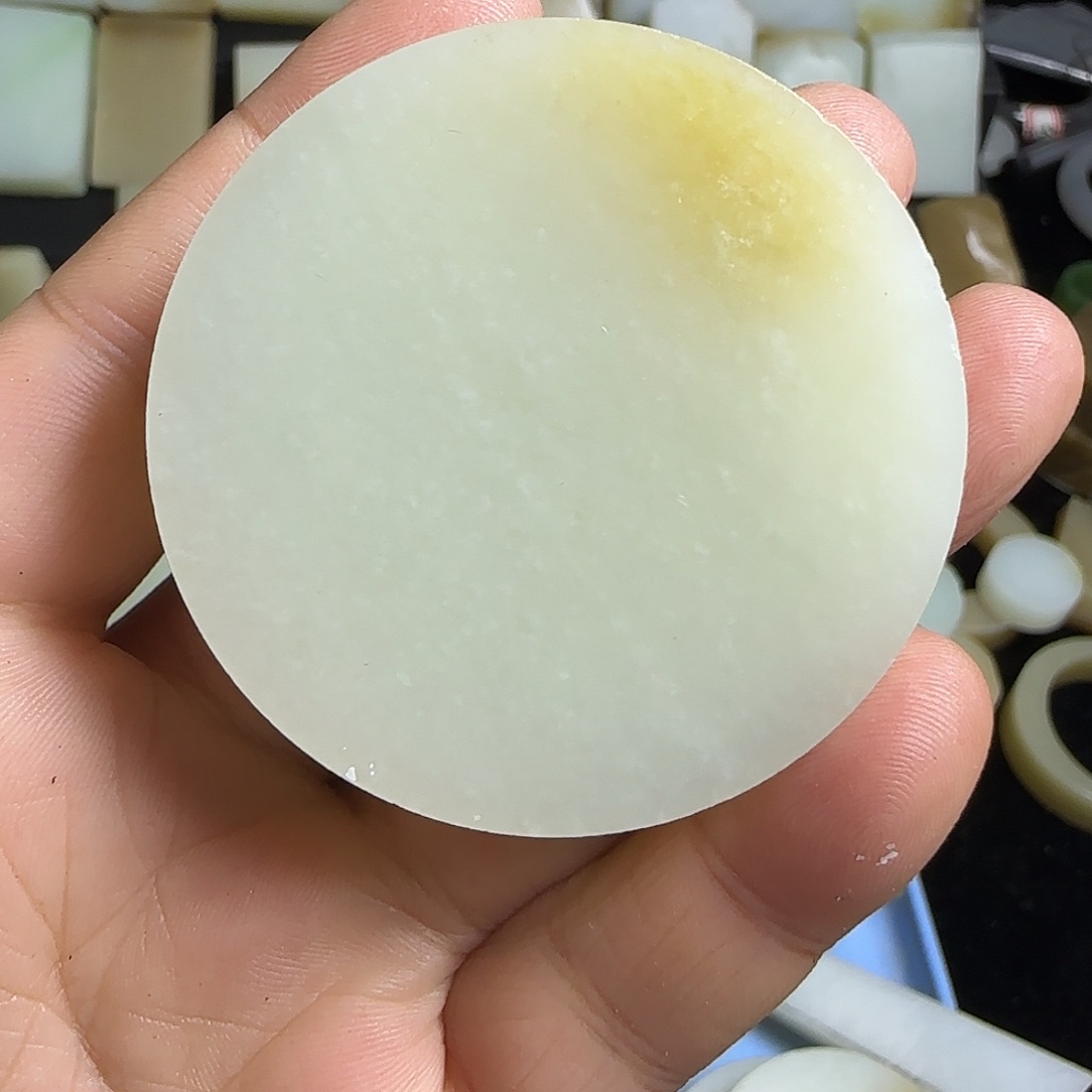 美***8和田玉未镶嵌珠宝半成品