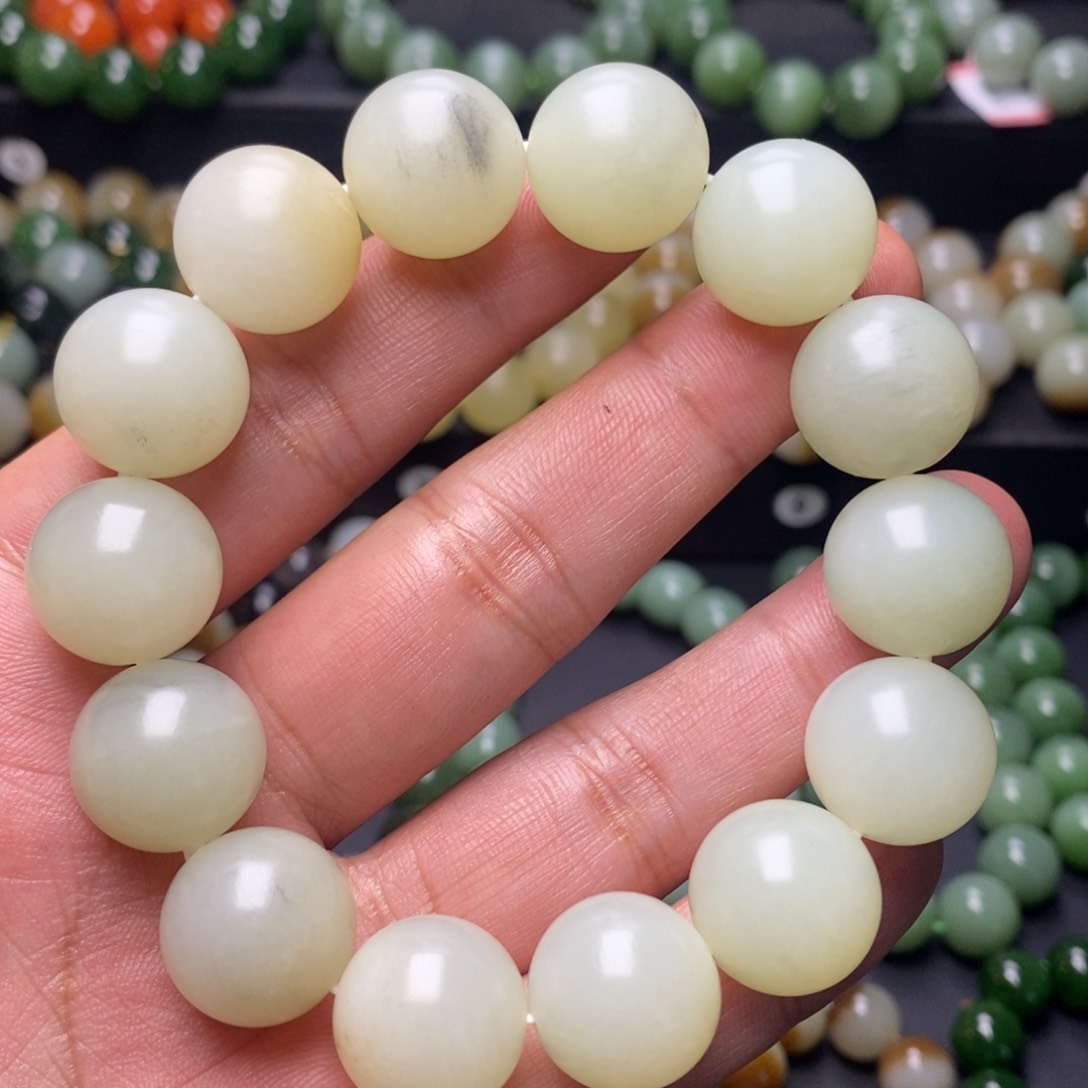 和田玉手串未镶嵌