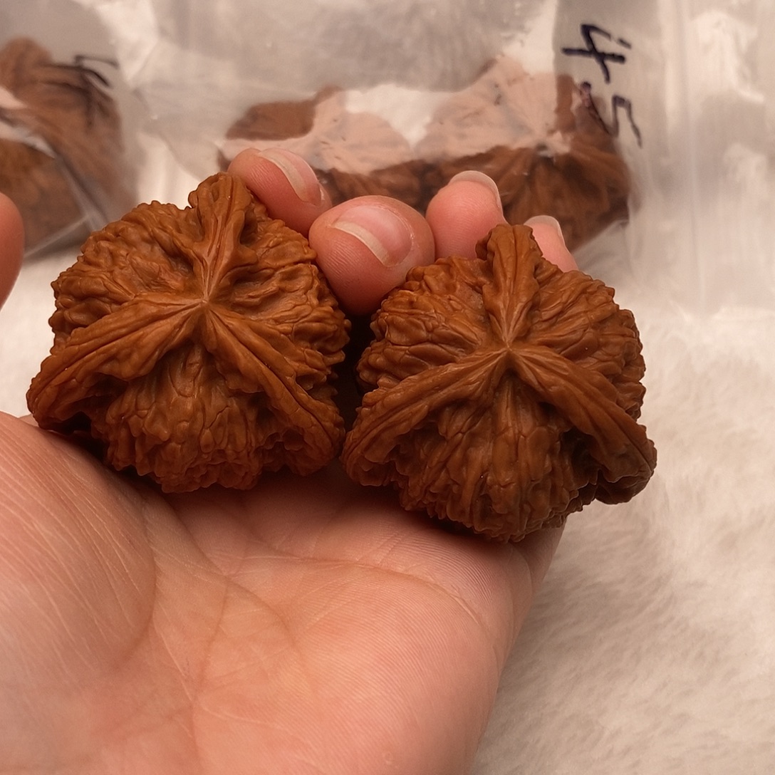 @***夫吊坠文玩核桃三棱