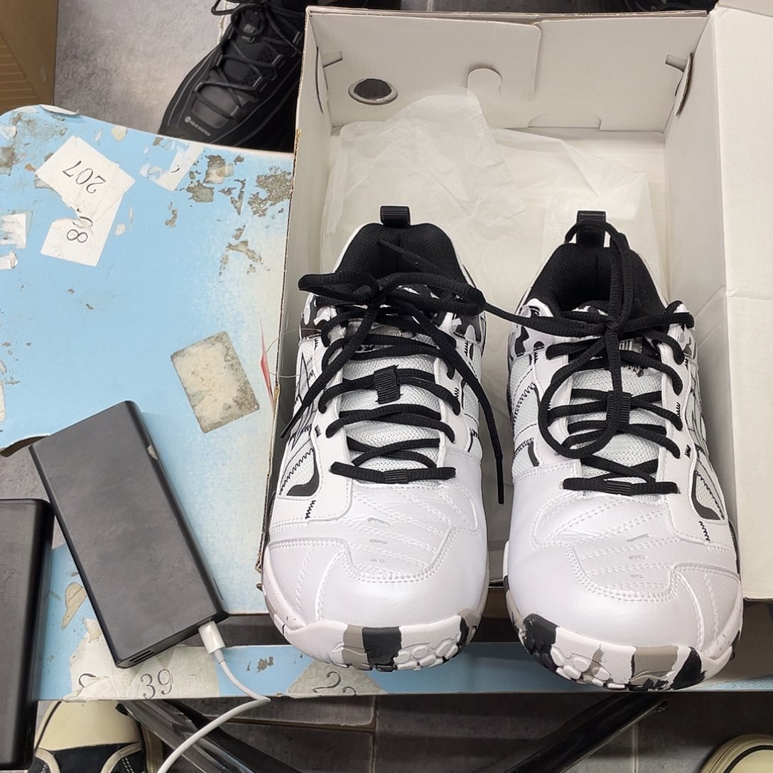 87号李宁羽毛球鞋43.270