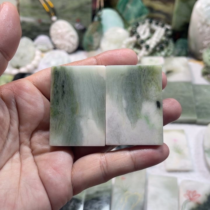 独山玉未镶嵌颈饰