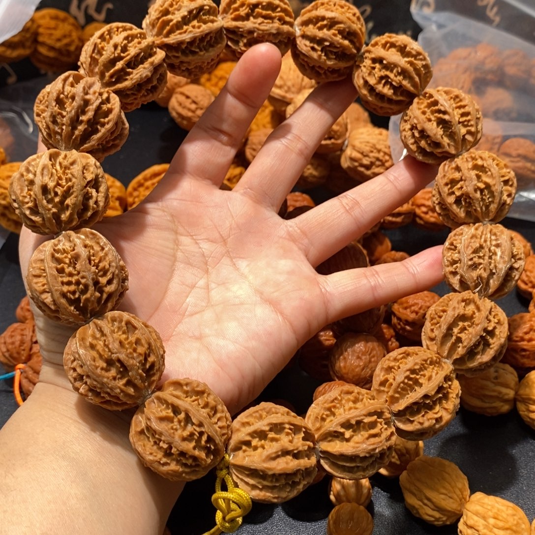 木质类刺龙核桃手持