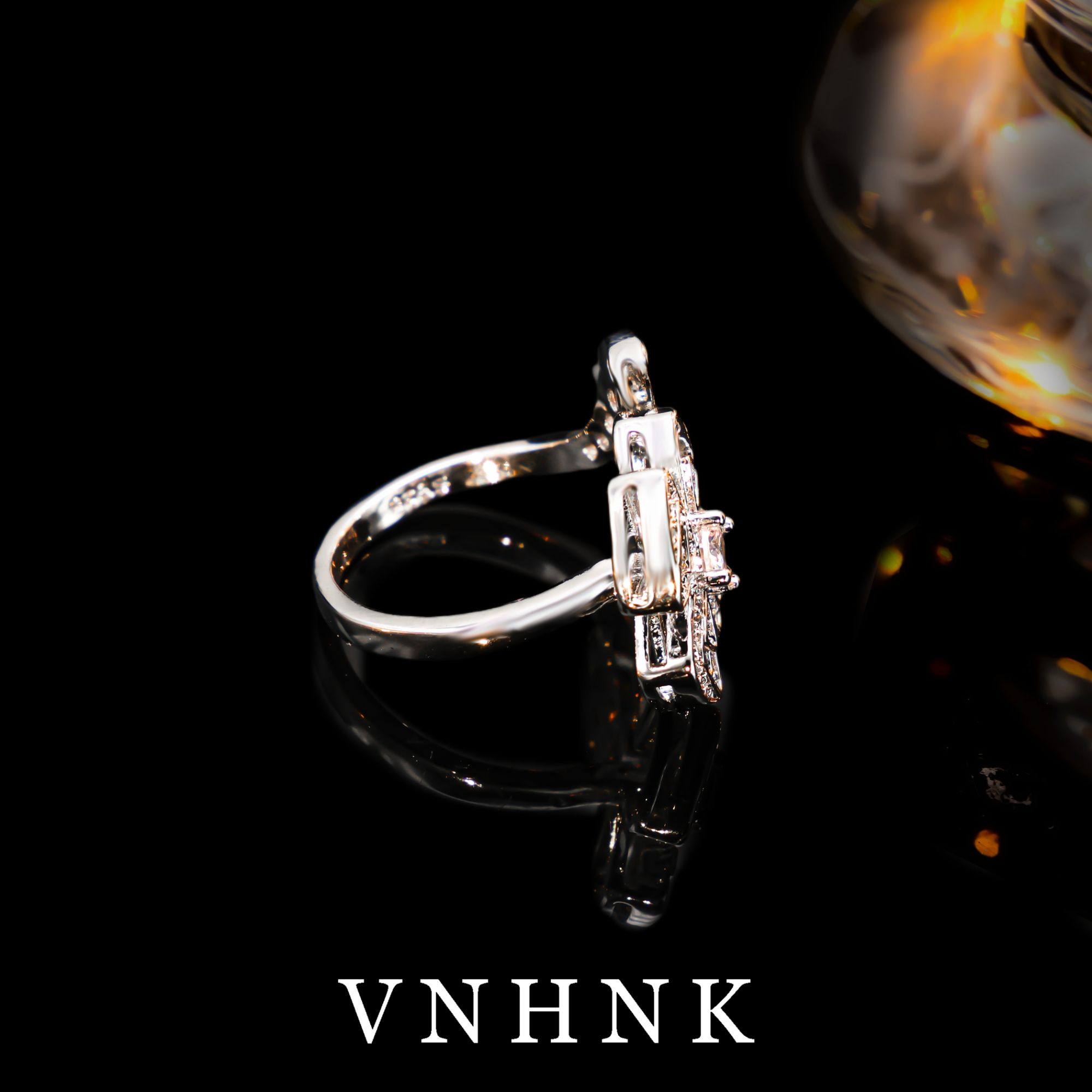 铜合金合成锆石戒指 美可儿   T625   银色时尚气质百搭戒指