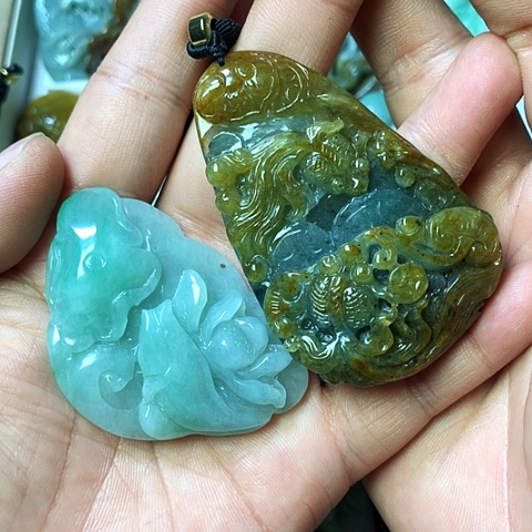 翡翠未镶嵌颈饰天然