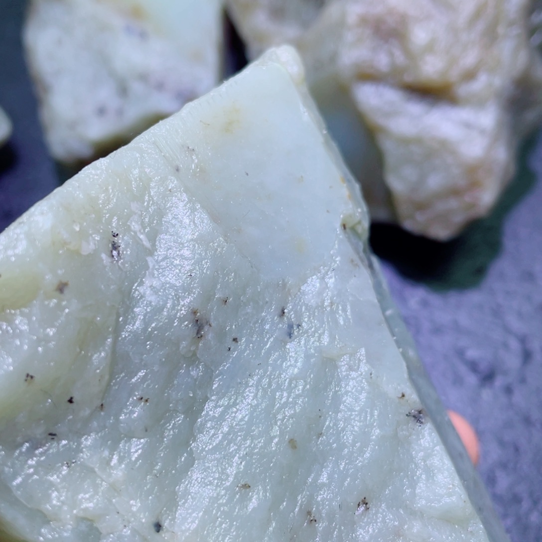 和田玉未镶嵌珠宝半成品