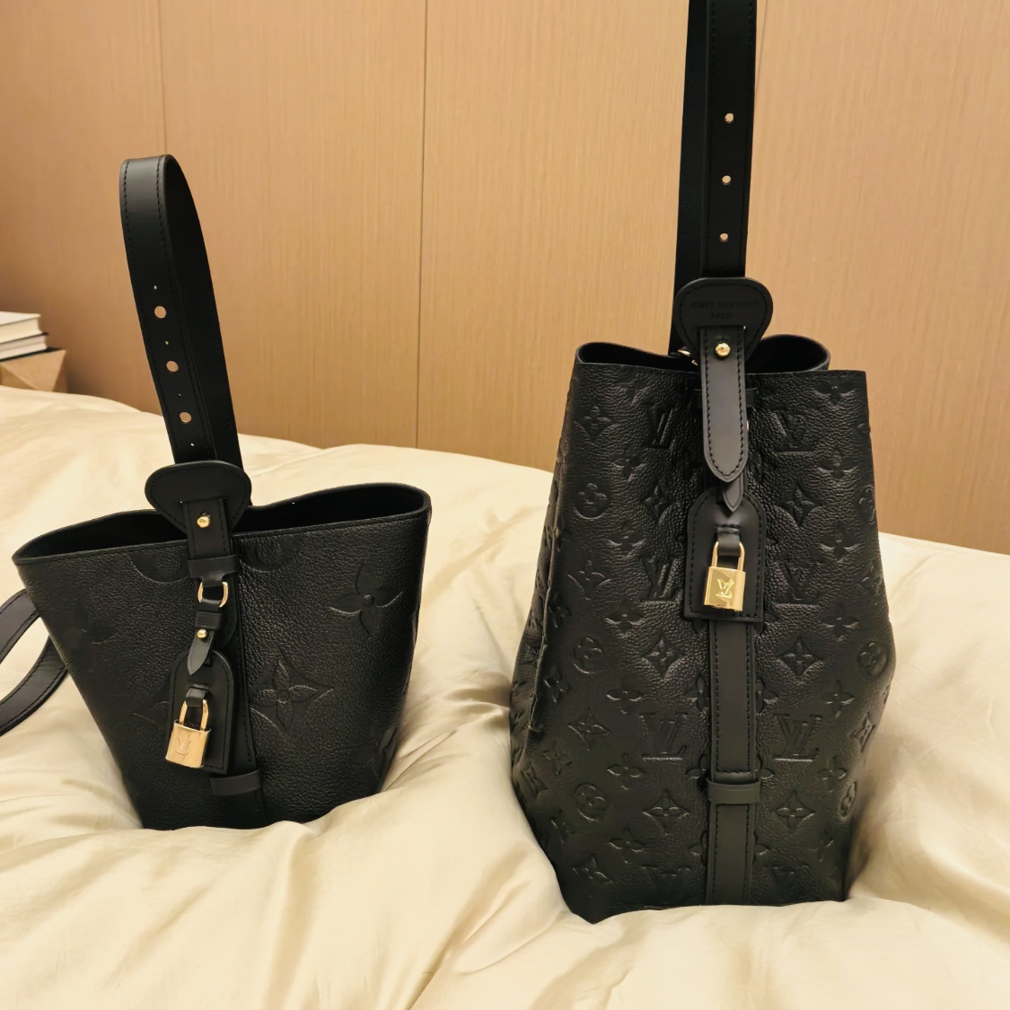 全新未使用 LouisVuitton/路易威登 allin 大号 水桶包 带盒带票