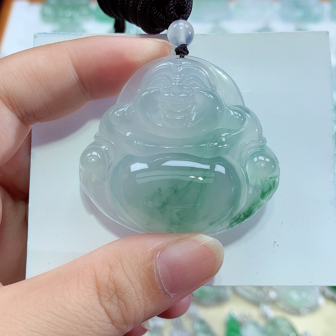 颈饰未镶嵌翡翠佛