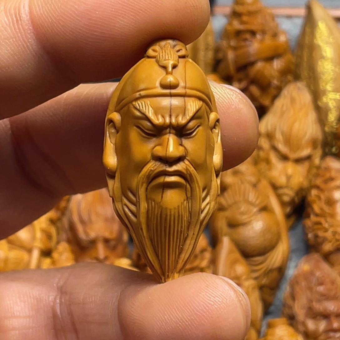 橄榄核吊坠关公头