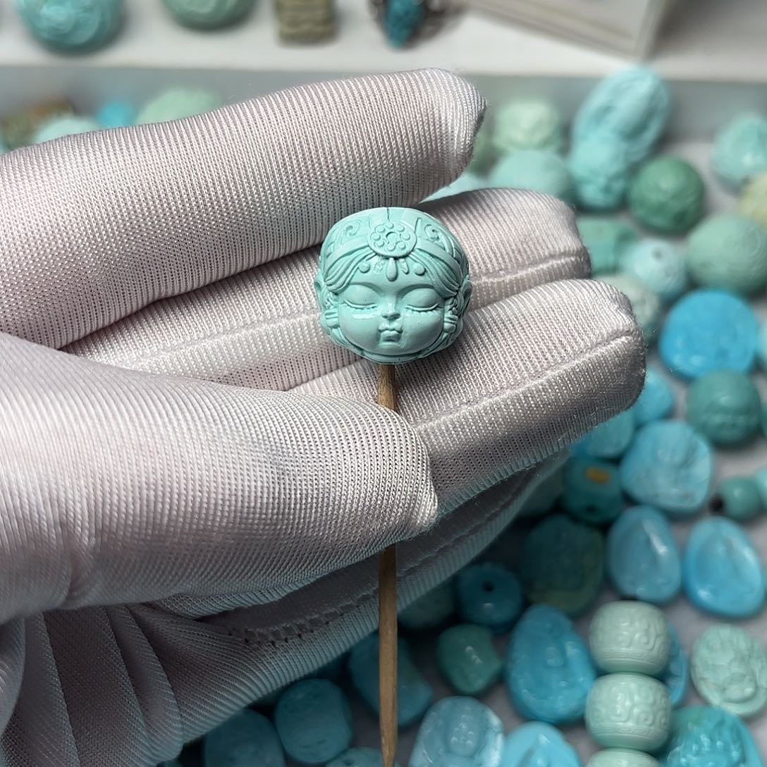 绿松石雕刻件未镶嵌