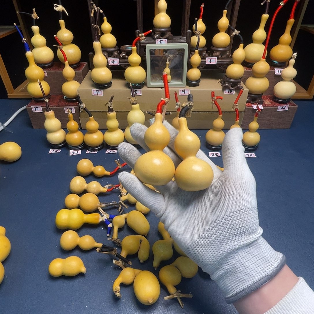 可***凡大叶紫檀（黑酸枝木类）