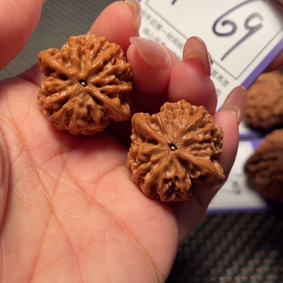 文玩核桃把件69号秦闷30