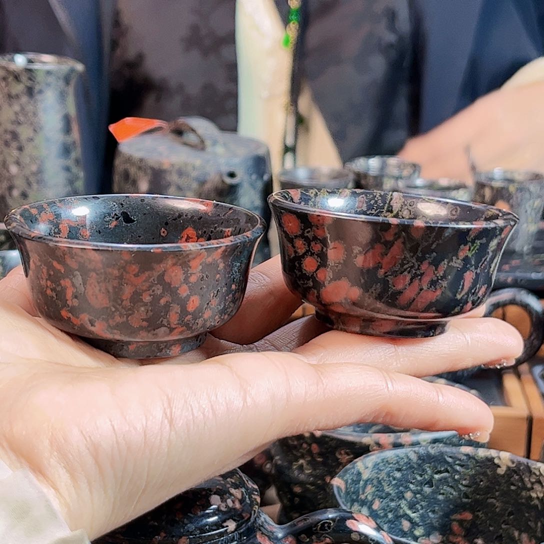 希****暖文人雅器安山玉茶杯