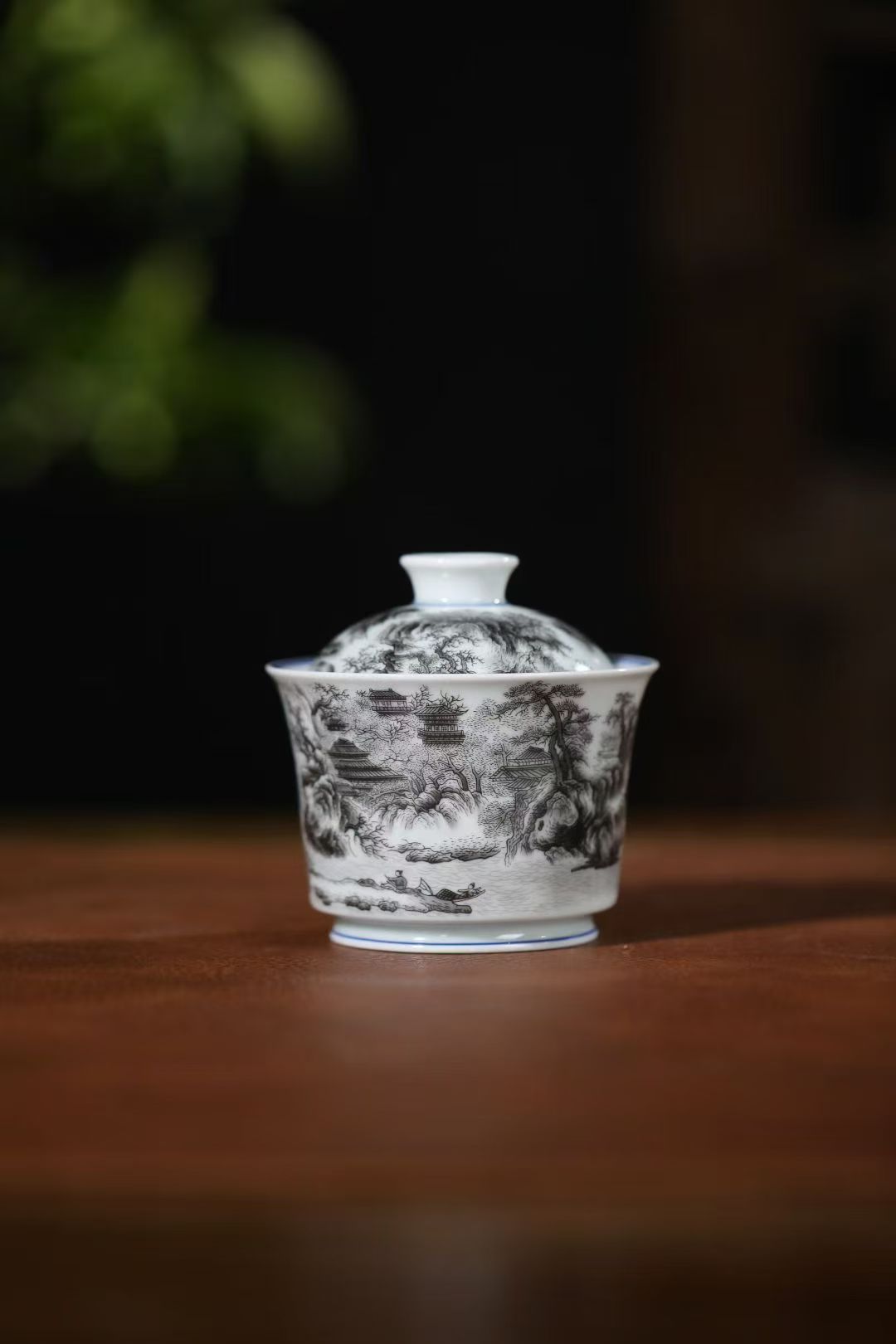 墨彩山水马蹄两才盖碗茶具